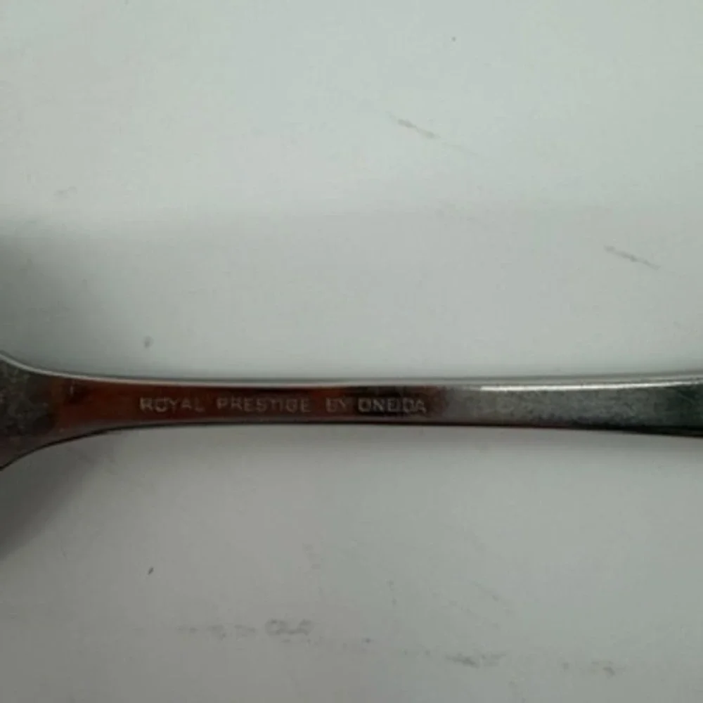 Oneida Royal Prestige Slotted Serving Spoon Stainless Steel Pierced 8.5 Inch